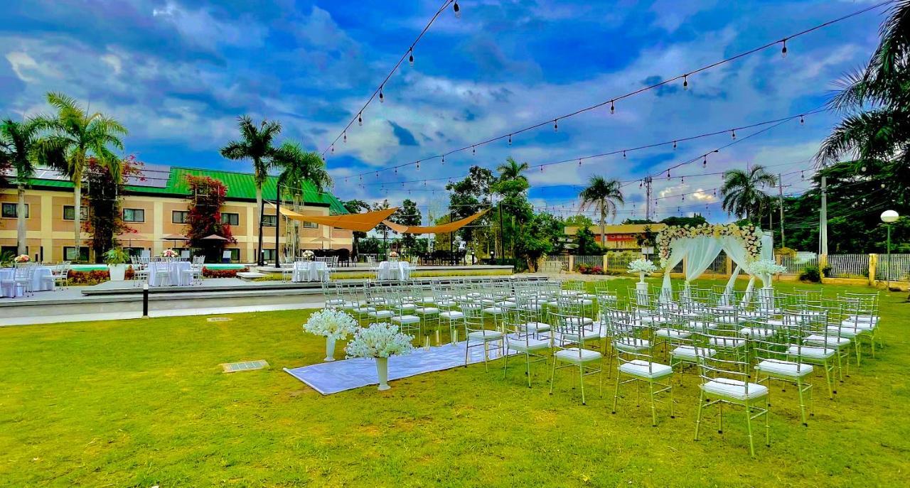 Luisita Central Park Hotel Tarlac City Εξωτερικό φωτογραφία