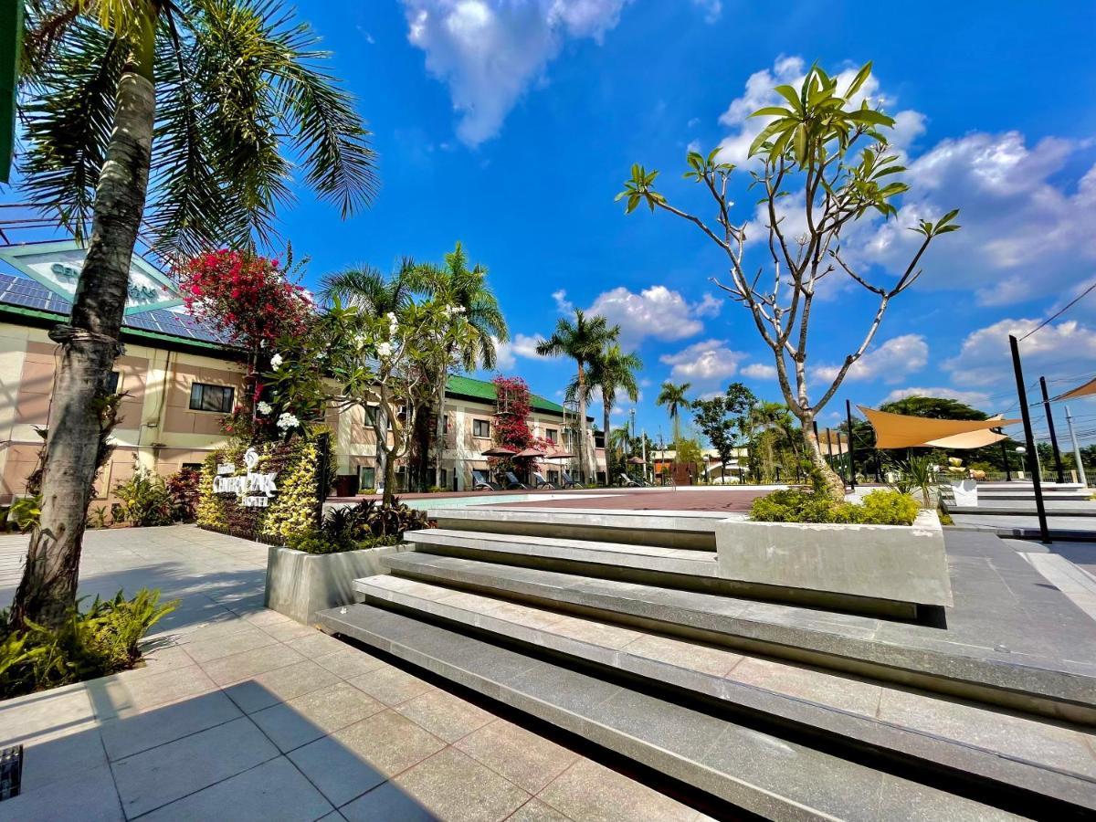 Luisita Central Park Hotel Tarlac City Εξωτερικό φωτογραφία
