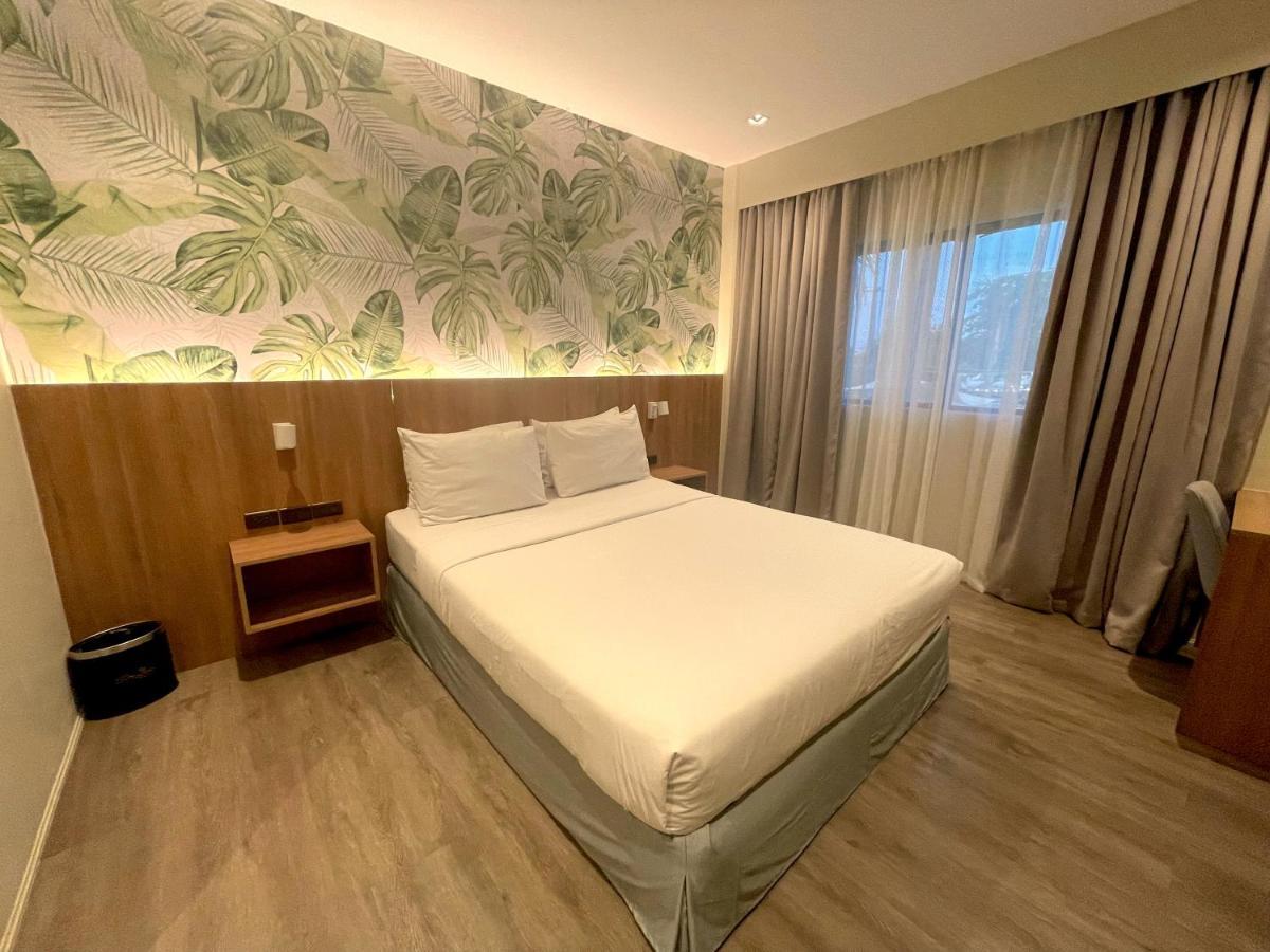 Luisita Central Park Hotel Tarlac City Εξωτερικό φωτογραφία