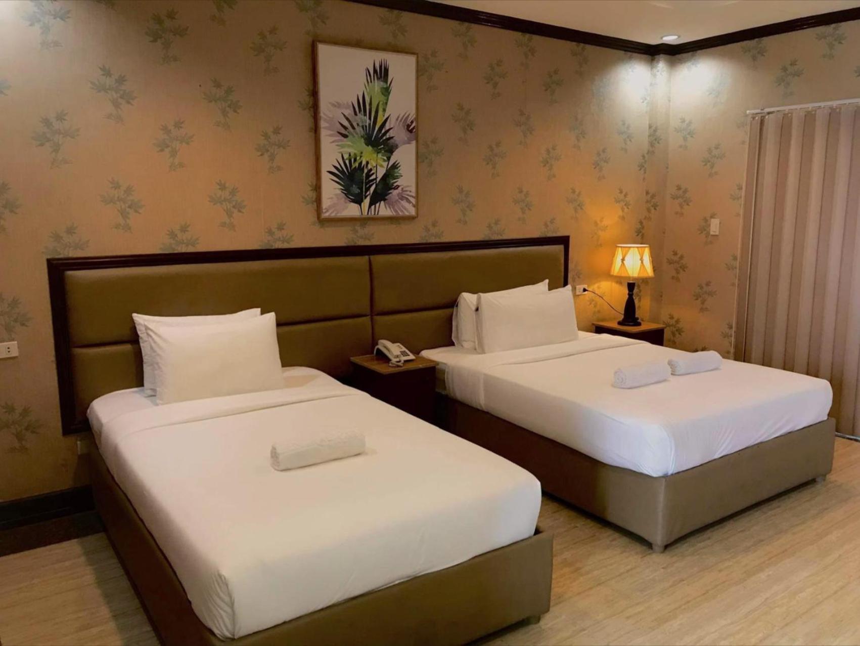 Luisita Central Park Hotel Tarlac City Δωμάτιο φωτογραφία