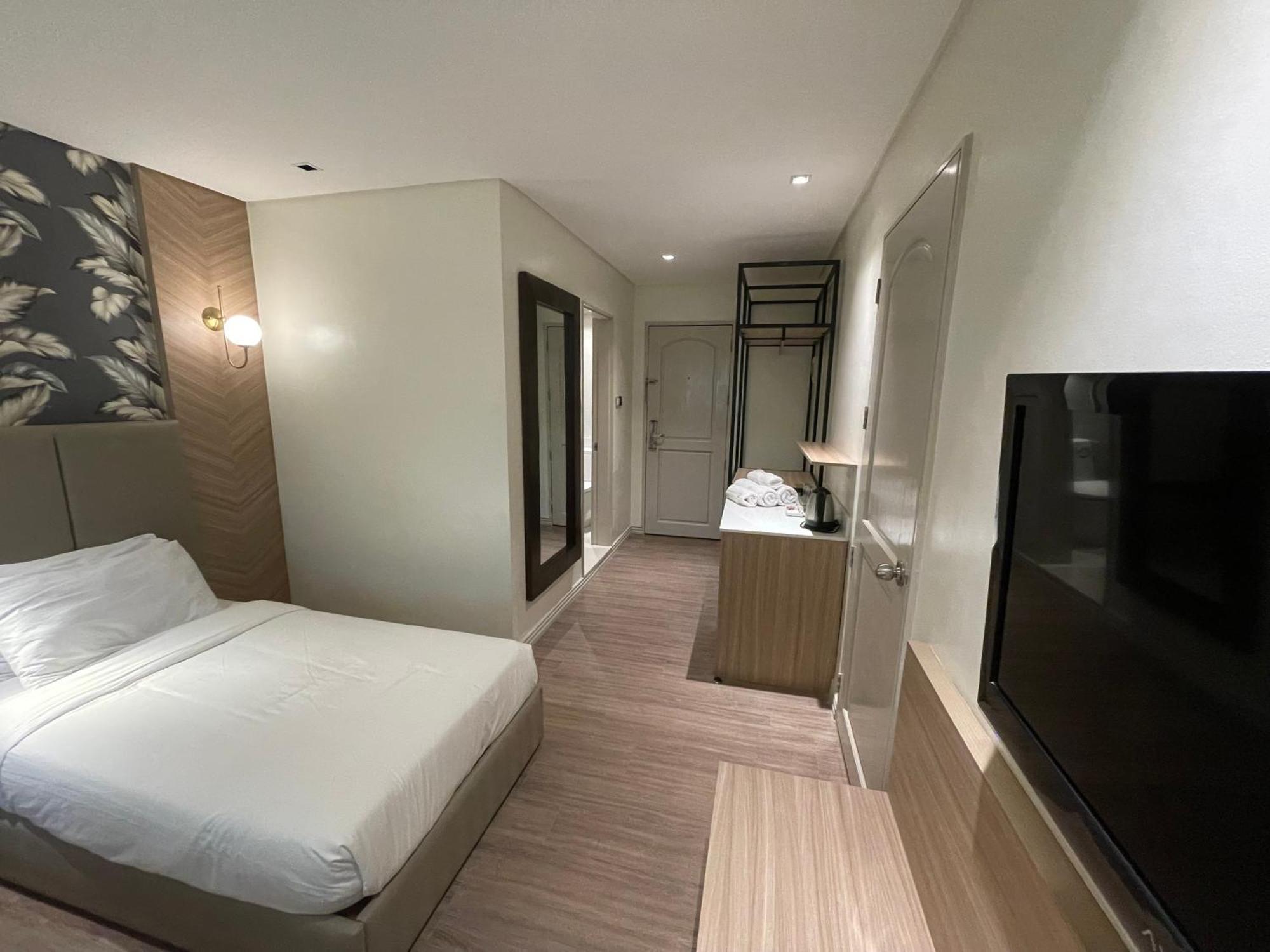 Luisita Central Park Hotel Tarlac City Δωμάτιο φωτογραφία