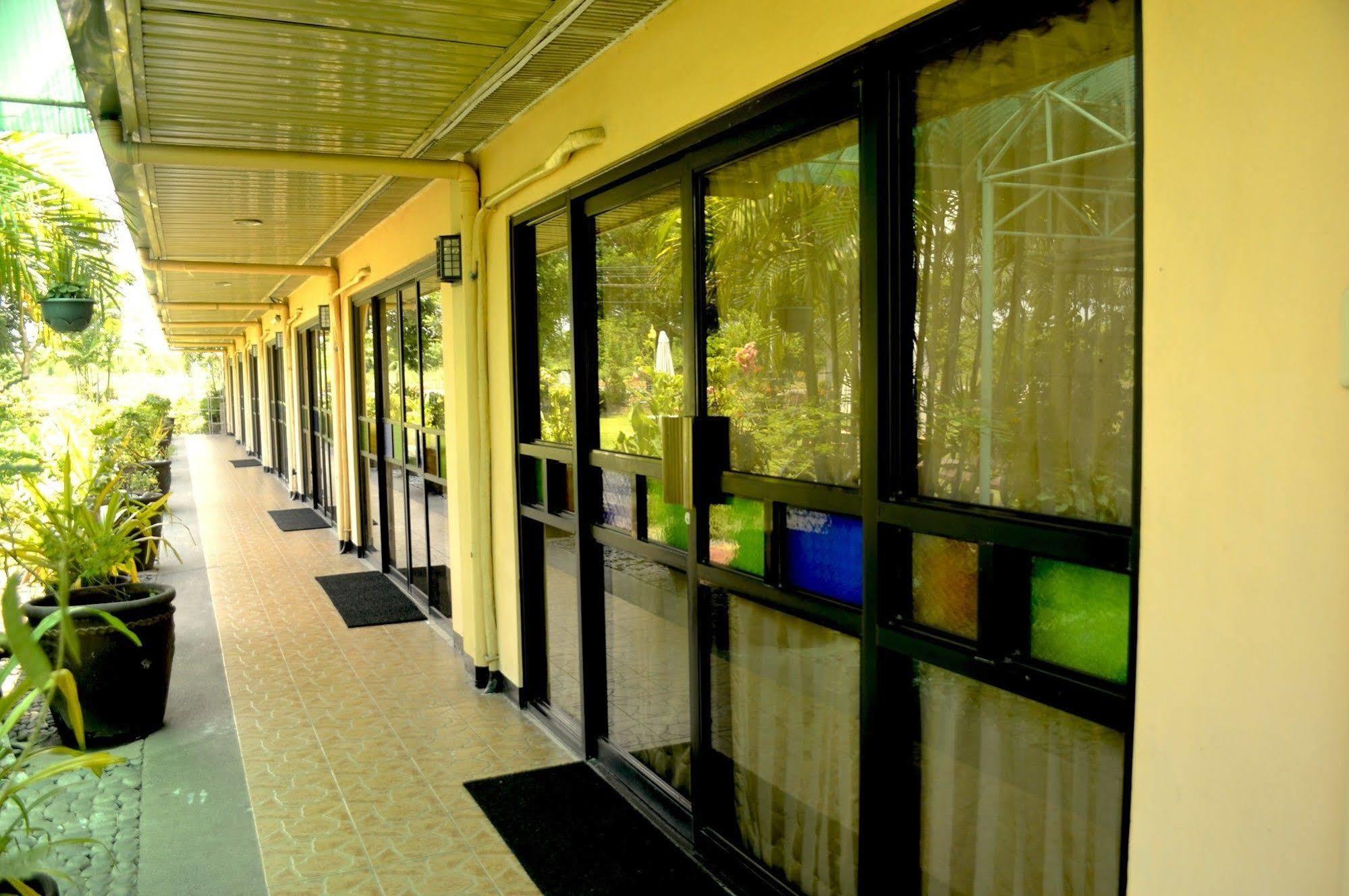Luisita Central Park Hotel Tarlac City Εξωτερικό φωτογραφία