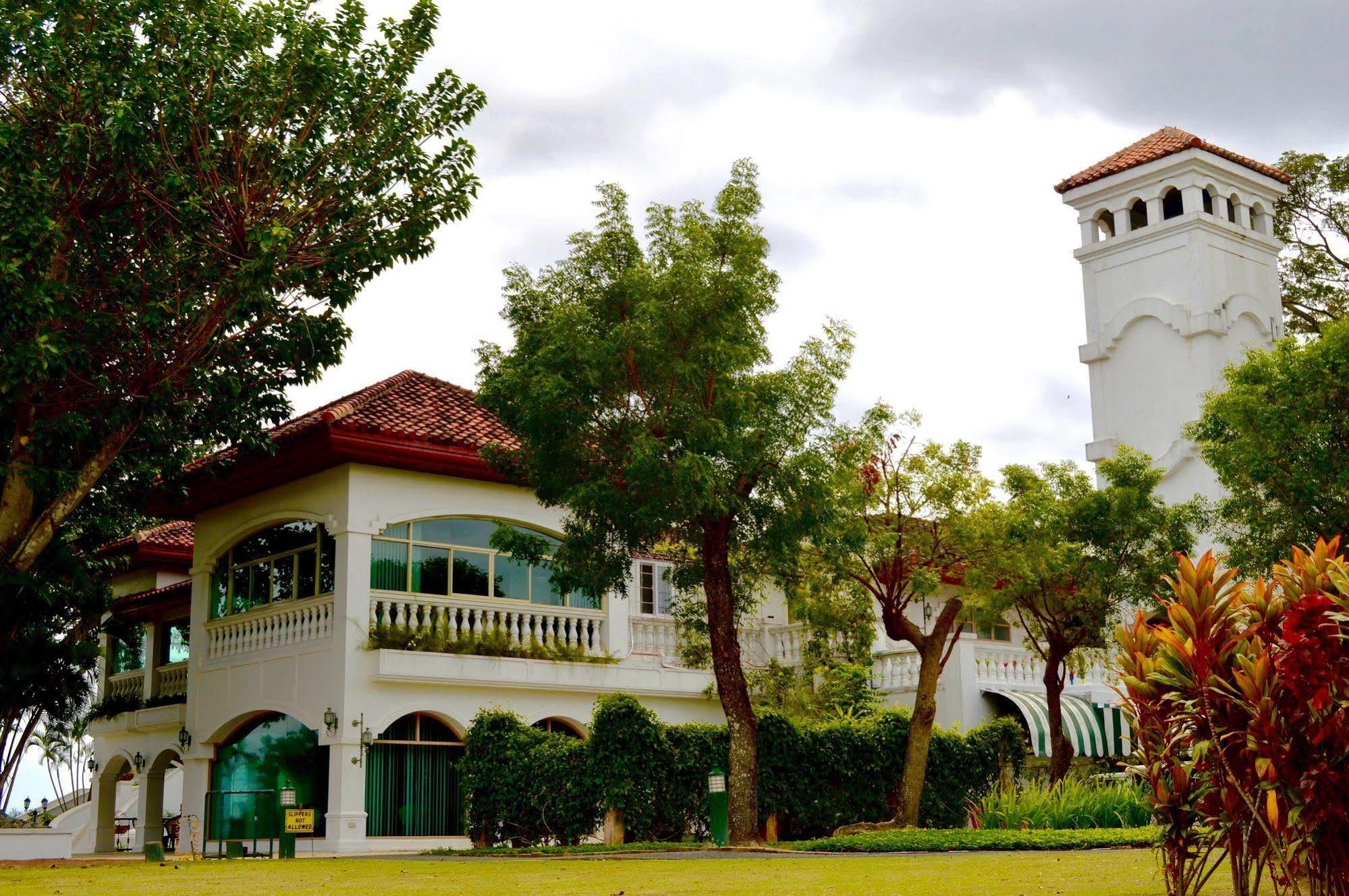 Luisita Central Park Hotel Tarlac City Εξωτερικό φωτογραφία