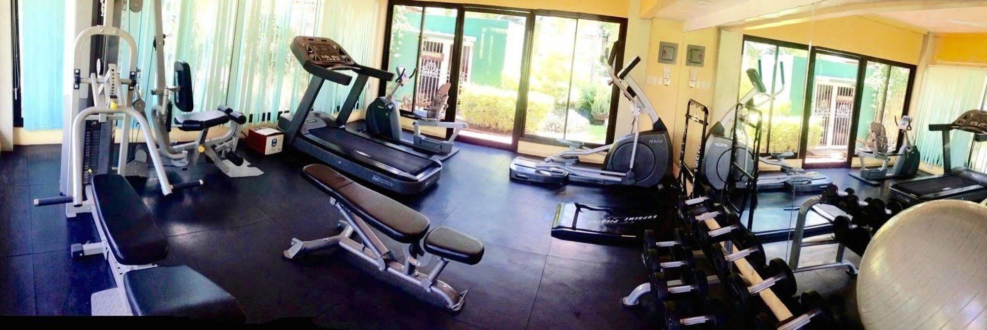 Luisita Central Park Hotel Tarlac City Εξωτερικό φωτογραφία